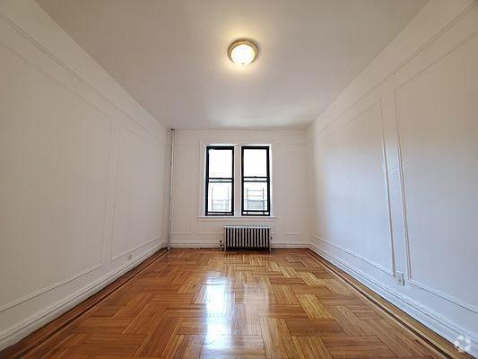 Building Photo - 1 bedroom in BRONX NY 10457 Unit 5E Rental