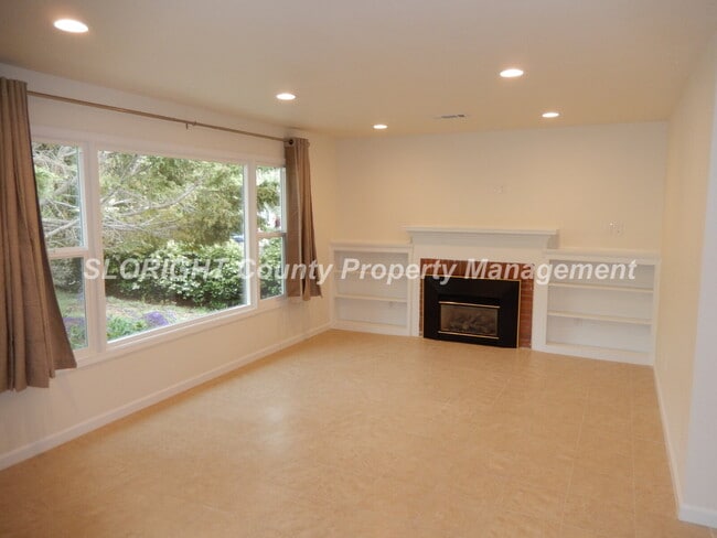 Photo - AVAILABLE AUGUST- Recently Remodeled - 1 Block from Poly