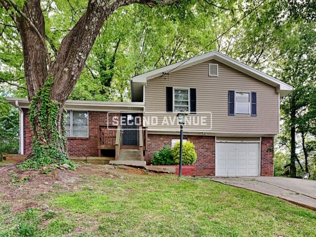 Building Photo - 1406 High Meadow Dr