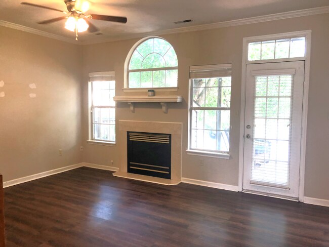 Photo - 608 Windmill Point