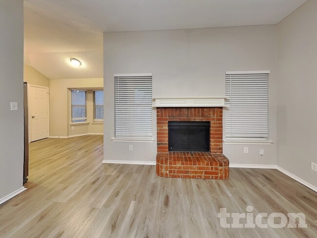 Photo - 1704 Fern Dr