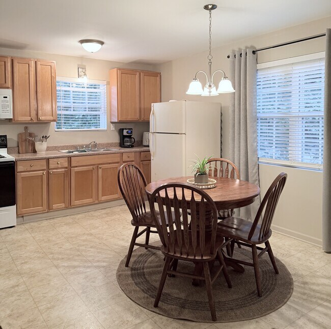 340 Rock Creek Rd Unidad Garage Apartment