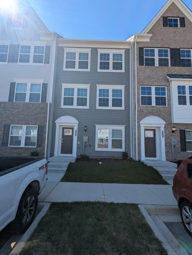 Building Photo - 2290 Marcy Dr Rental