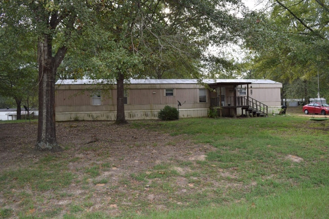 Photo - 1048 Clara Ln House