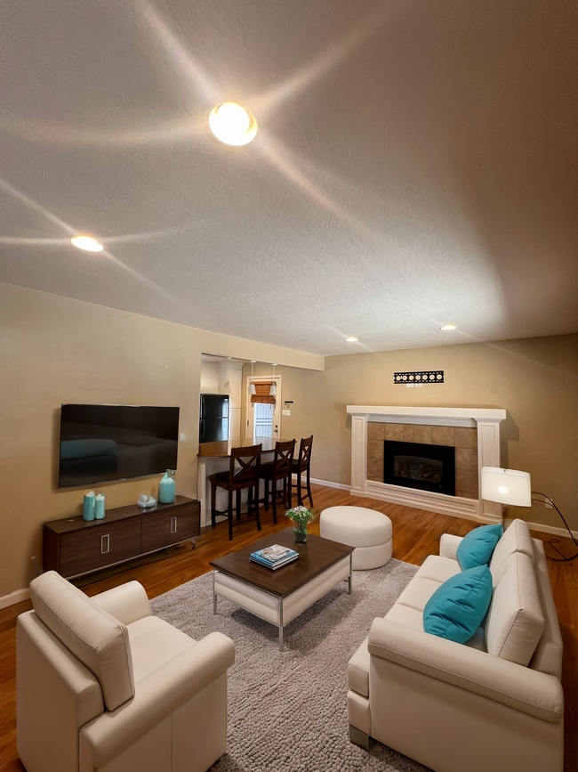 Photo - 3380 Janet Dr