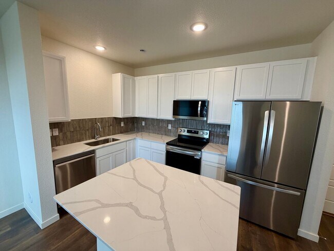 604 Cheyenne Trl