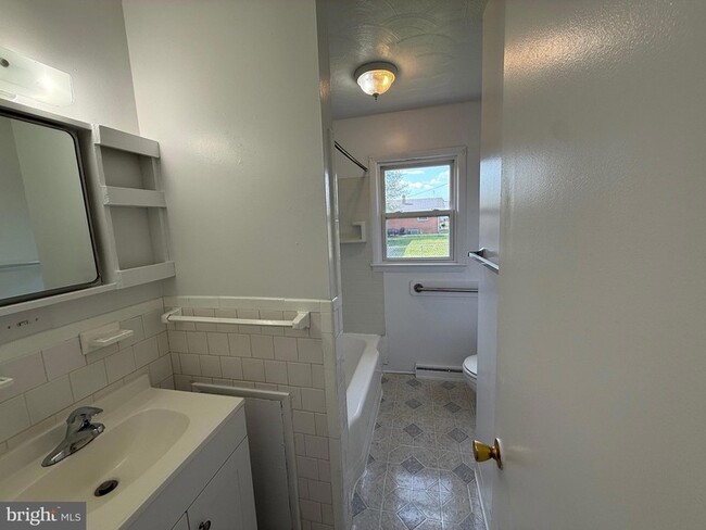 Photo - 103 Taft Ave