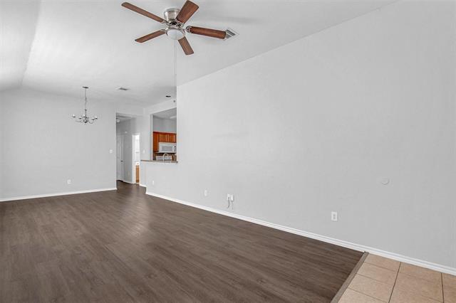 Photo - 827 Walnut St Townhome