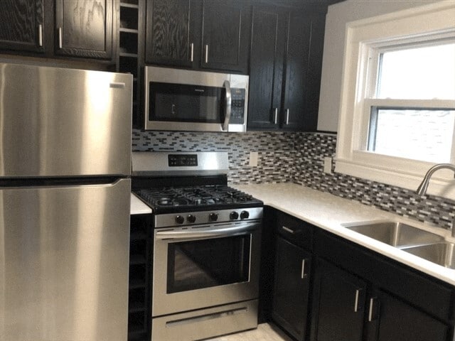New Appliances - 81 Lincoln Blvd Unit 2