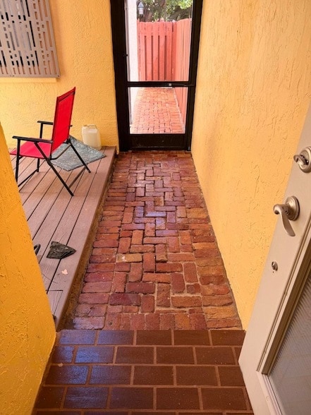 Photo - 797 S Riverside Dr