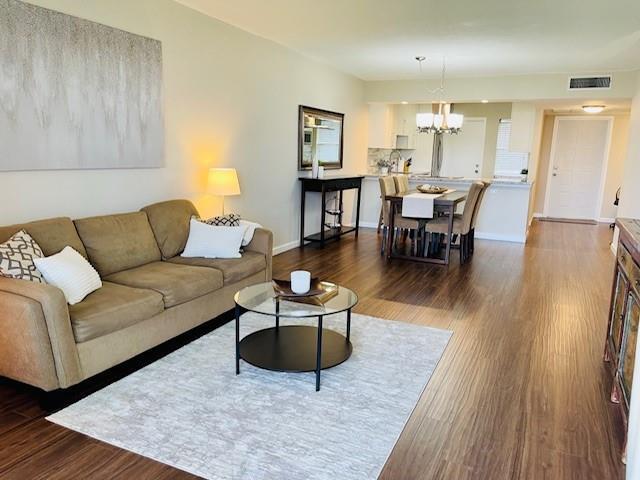 Photo - 3150 N Palm Aire Dr