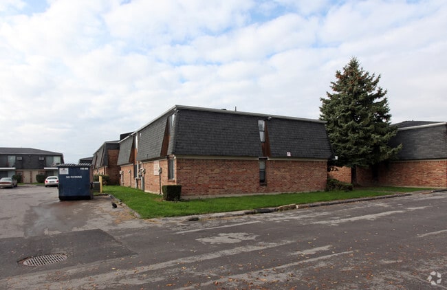 Camelot Court Apartments
