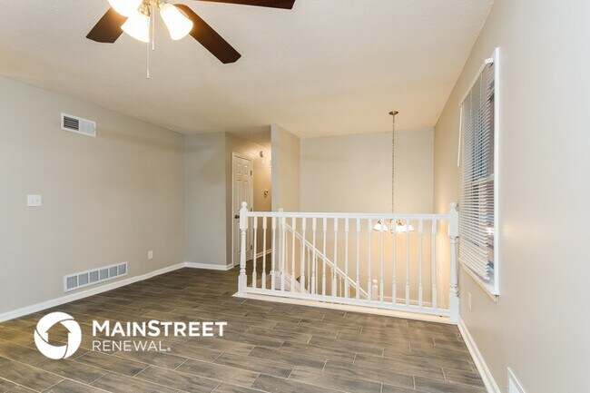 Photo - 8807 Crown Ct