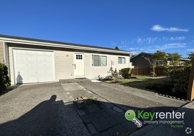 Building Photo - Magnificent Rambler Home in Pacific WA!