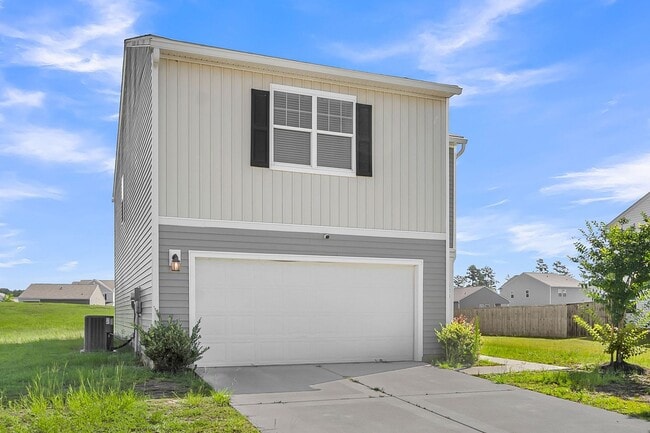 Building Photo - Spacious Living in the Heart of Cane Bay