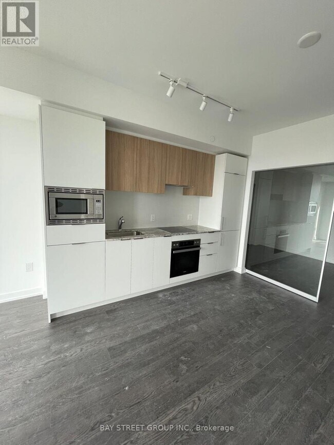 20 O'Neill Rd Unit 1422