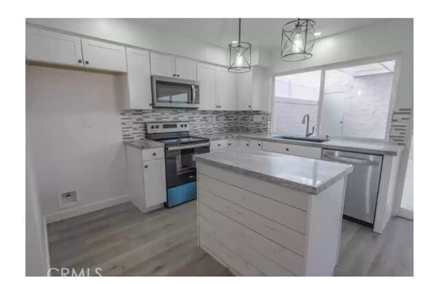 24219 La Glorita Cir