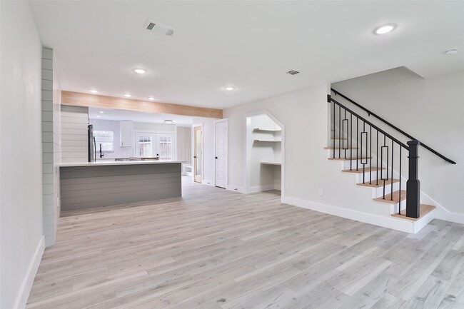 Photo - 9511 Fondren Rd