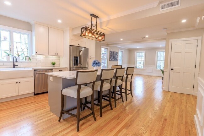 Photo - 58 Walnut St