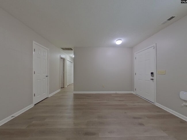 Photo - 124 Devonport Dr