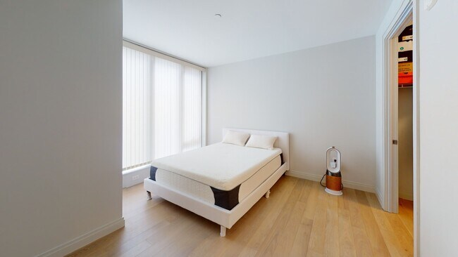 133 Seaport Blvd