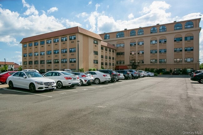 Photo - 185 W Park Ave Unit 101