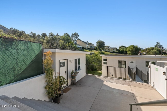 Building Photo - 263 McKnight Rd