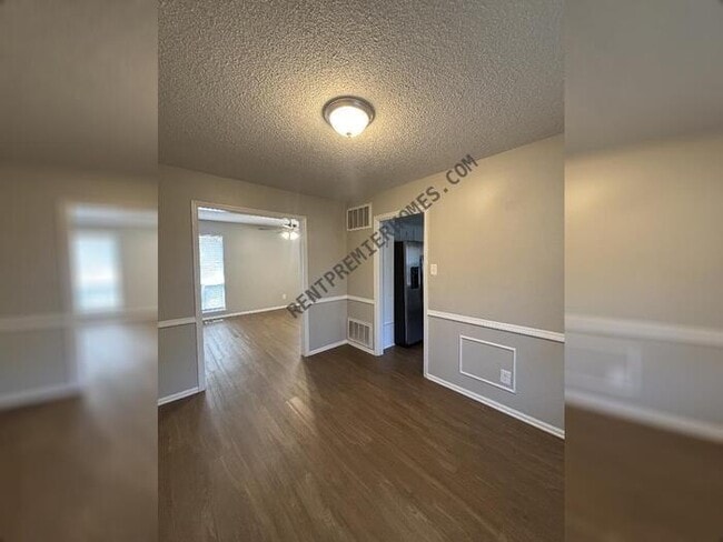 Photo - 8 New Haven Ct