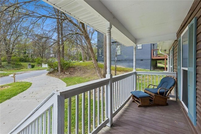 Photo - 67 Johnson Rd NW