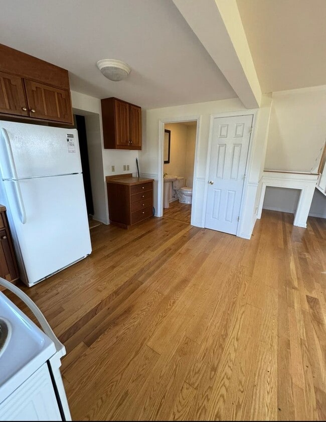 Building Photo - 31-F SL Unit F