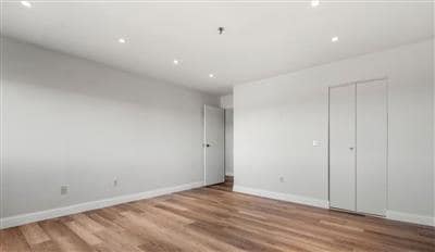 Photo - Colonial Point Apartments