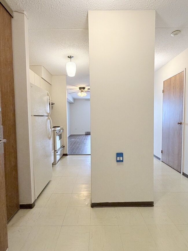 Photo - 1653 Ouellette Ave Unité 907