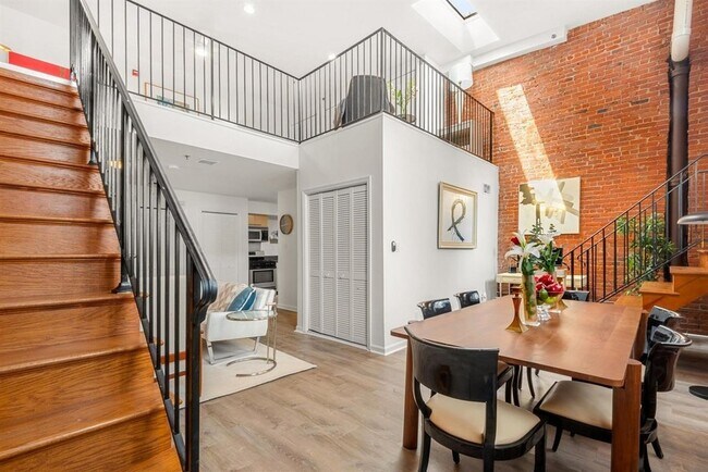 Photo - 46 Irving St Unit 2R