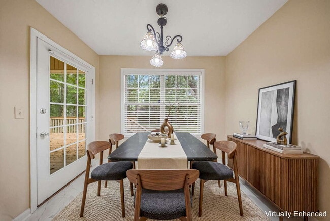 Photo - Spacious 4 Bed 2 Bath- Killearn Lakes