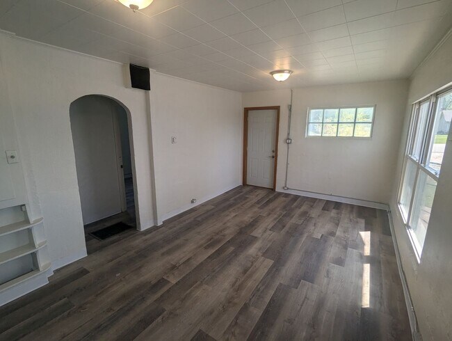 Photo - Kansasville Rental with Garage Parking