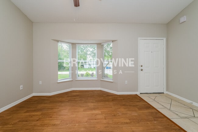 Photo - 5121 Teather St