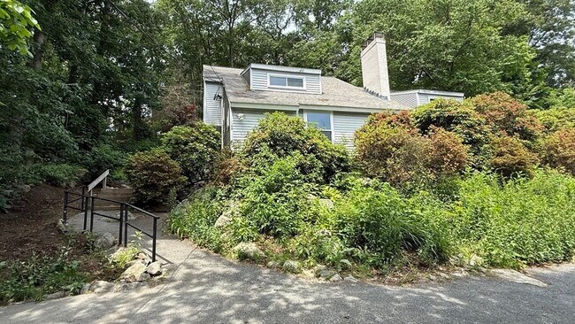 Photo - 24 Speen St