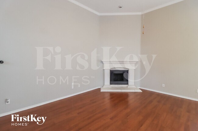 Photo - 1104 Hearthstone Dr