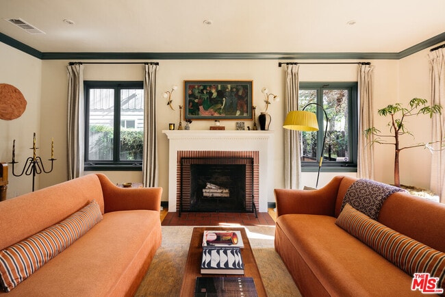 Photo - 11523 Albers St