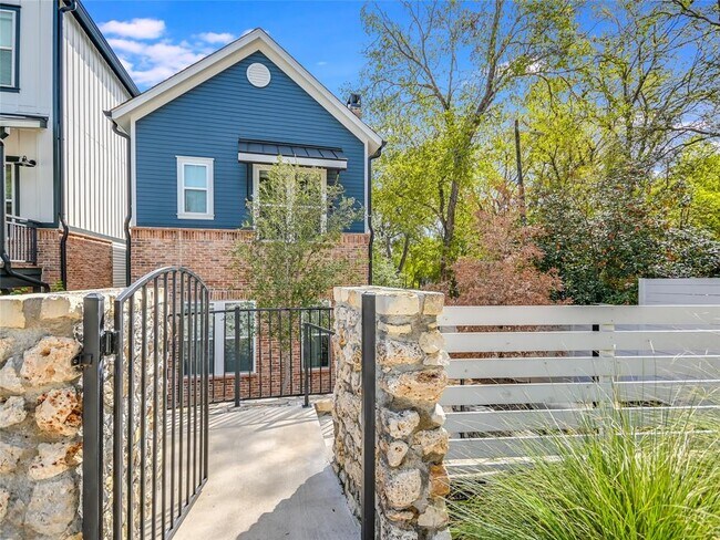 Photo - 3809 Valley View Rd Unidad 1 Rental