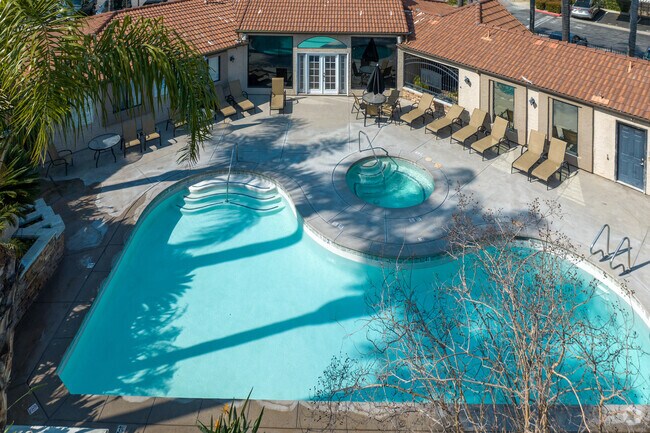 Lido At Shandin Hills