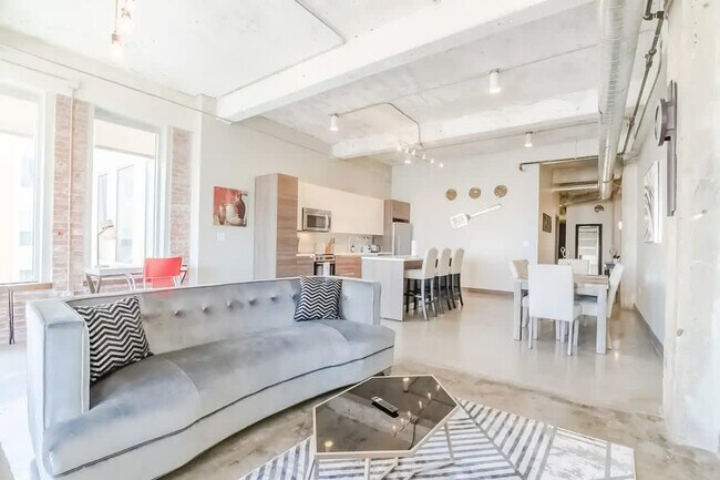 Building Photo - 500 S Ervay St Unit ID1297768P Rental