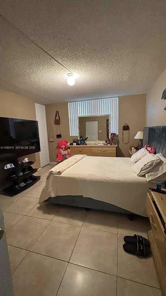 Building Photo - 1810 SW 81st Ave Unit 2106