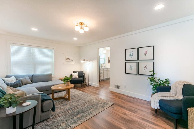 Photo - 816 W Mill Ave Unit SI ID1542939P