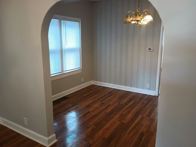 Photo - 2331 Spann Ave