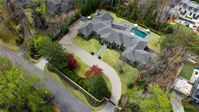 Photo - 3612 Castlegate Dr NW House
