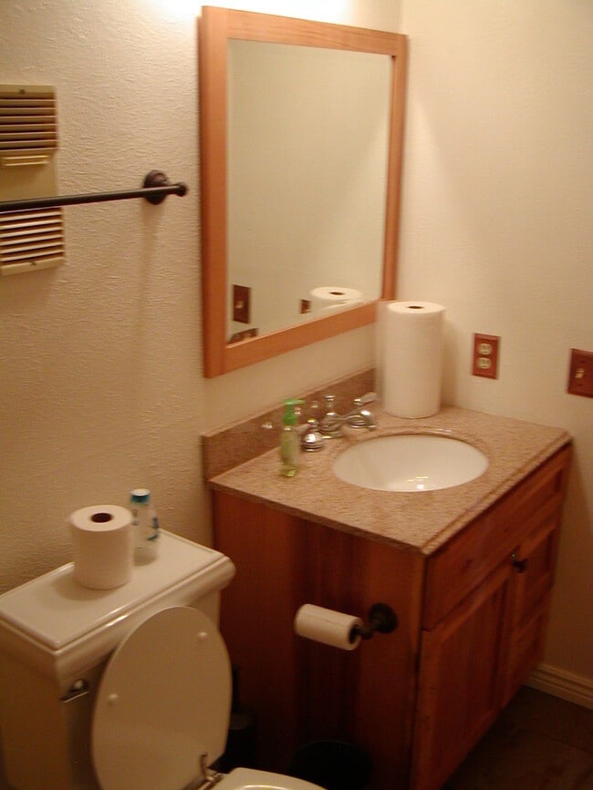 Photo - Quaint 1 Bedroom/1 Bath Unit in Wildernest-Wifi, Clubhouse Utilities included