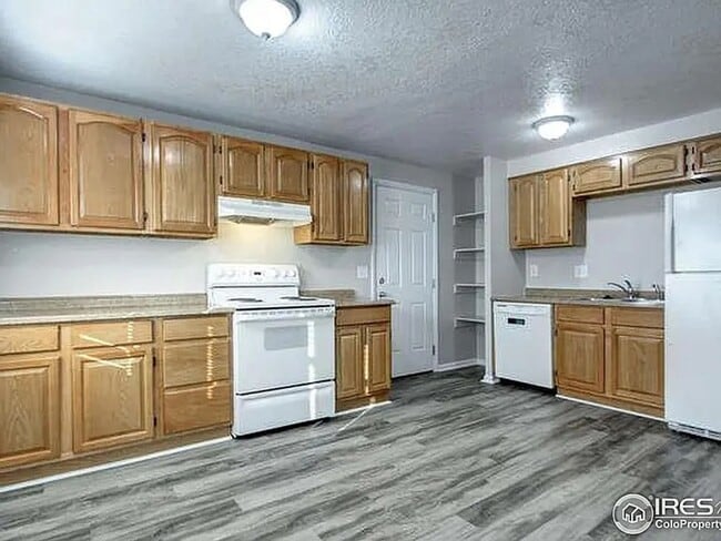 Photo - 15624 E 13th Ave