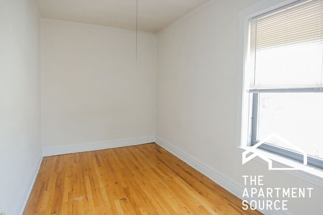 Photo - 2612 W Gunnison St Unit 3R