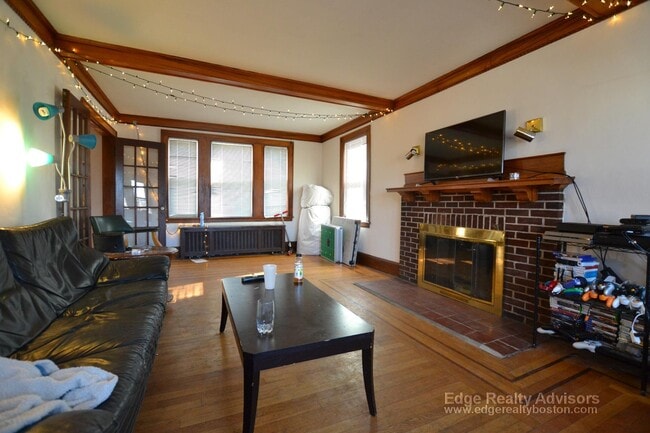 Photo - 126 Lake St